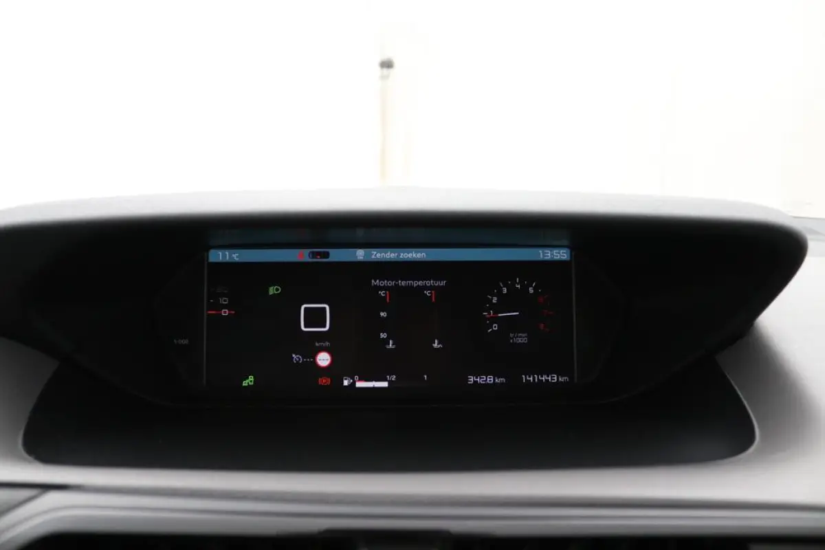 1.2 Business*NAVI*ECC*CARPLAY*7PERS.*