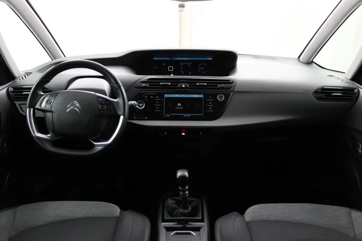 1.2 Business*NAVI*ECC*CARPLAY*7PERS.*
