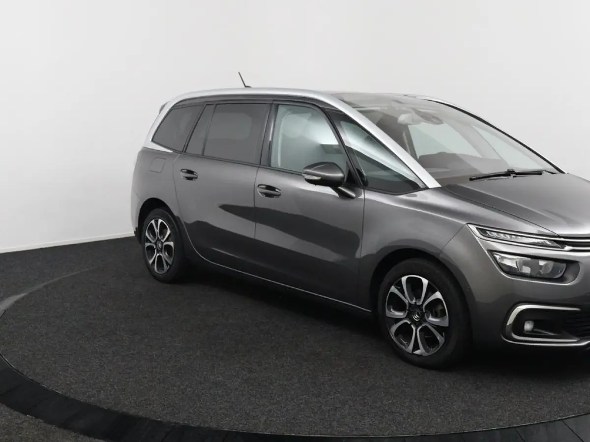 1.2 Business*NAVI*ECC*CARPLAY*7PERS.*