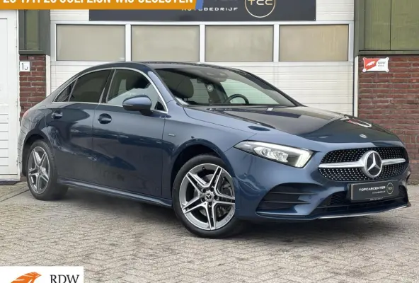 250 e AMG/CARPLAY/STOELV/PARKS/NAVI/APK