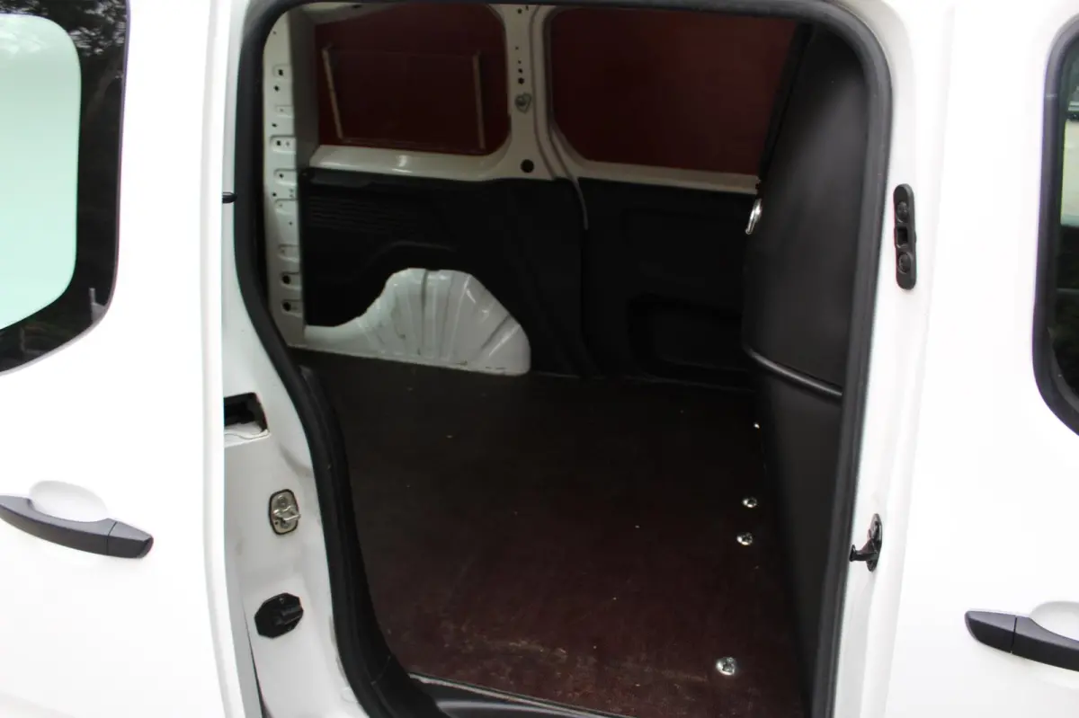 1.6 BlueHDI Premium 75PK | Airco | Achterklep | Cruise Control | Elektrische Ramen