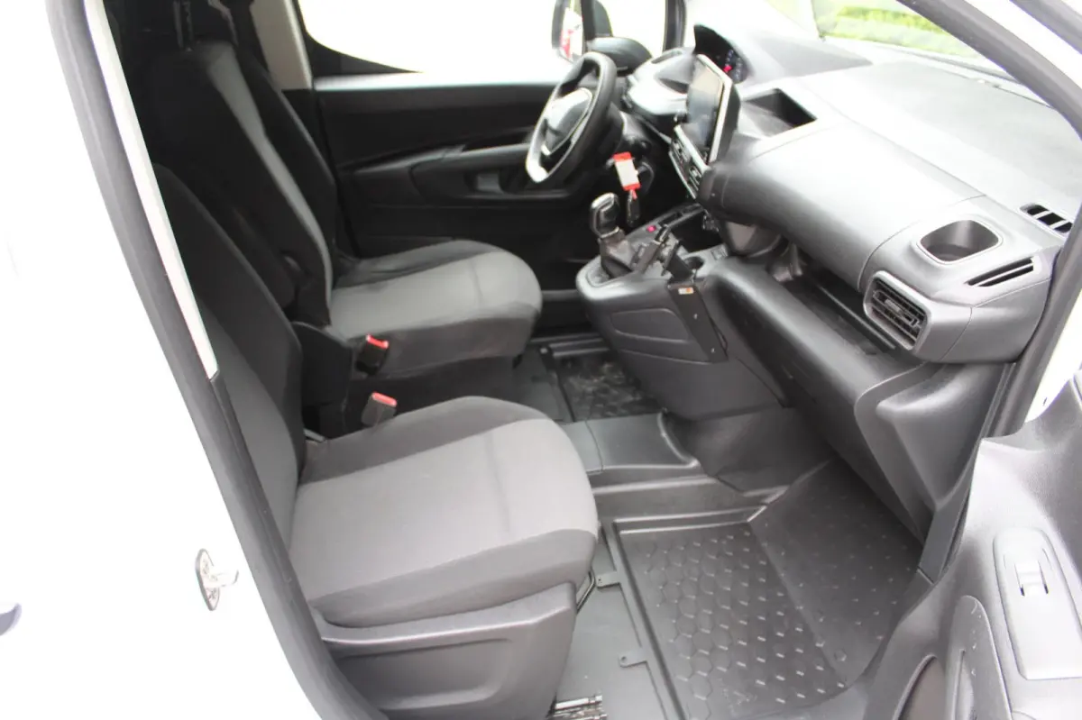 1.6 BlueHDI Premium 75PK | Airco | Achterklep | Cruise Control | Elektrische Ramen