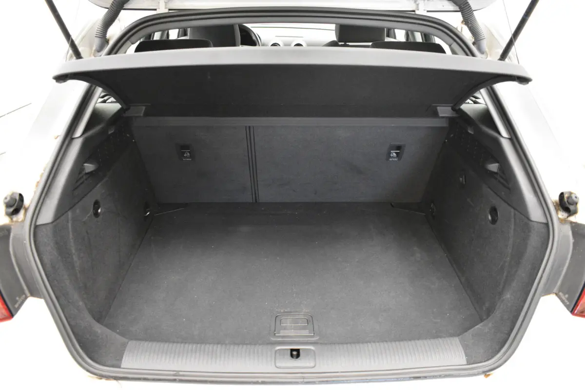 1.4 e-tron PHEV Sport Virtual Dakrail Keyless PDC v+a Stoelver