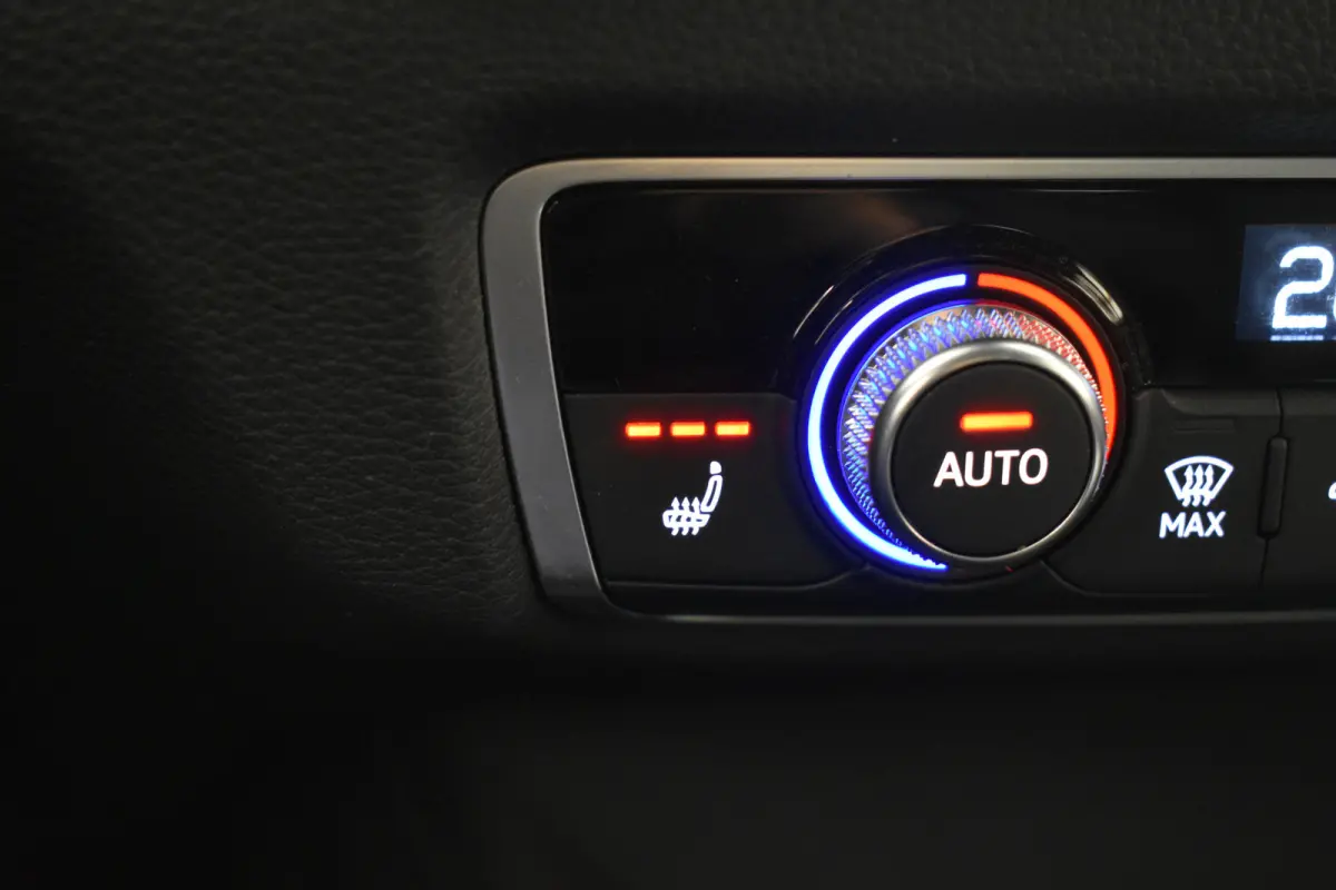 1.4 e-tron PHEV Sport Virtual Dakrail Keyless PDC v+a Stoelver