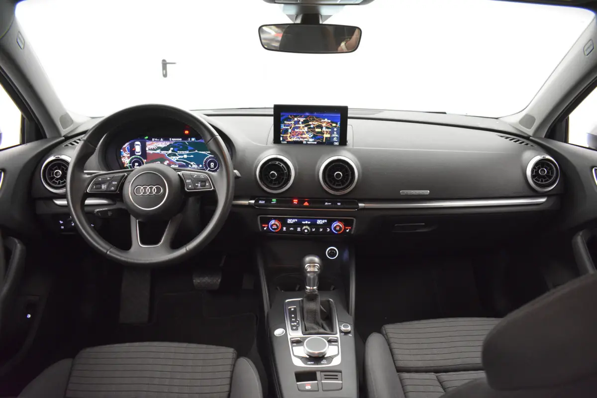 1.4 e-tron PHEV Sport Virtual Dakrail Keyless PDC v+a Stoelver