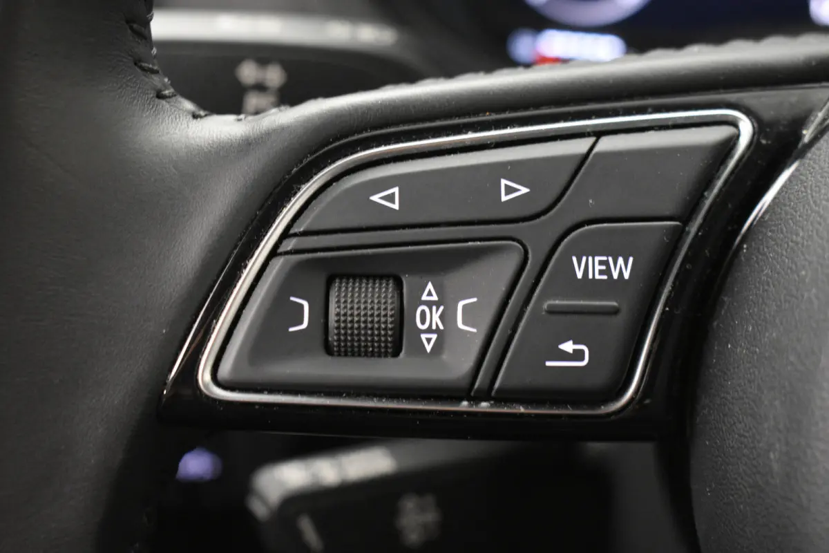 1.4 e-tron PHEV Sport Virtual Dakrail Keyless PDC v+a Stoelver