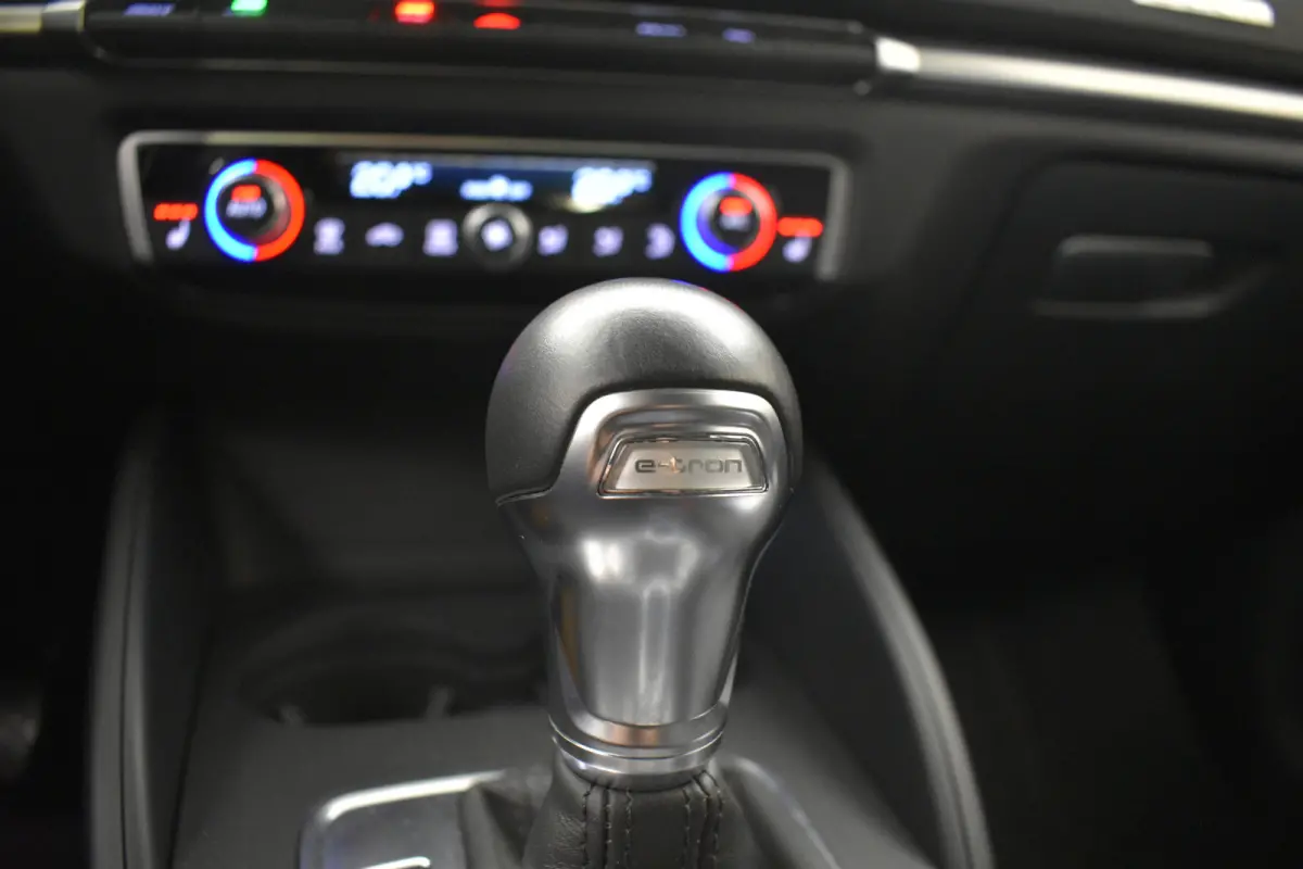 1.4 e-tron PHEV Sport Virtual Dakrail Keyless PDC v+a Stoelver