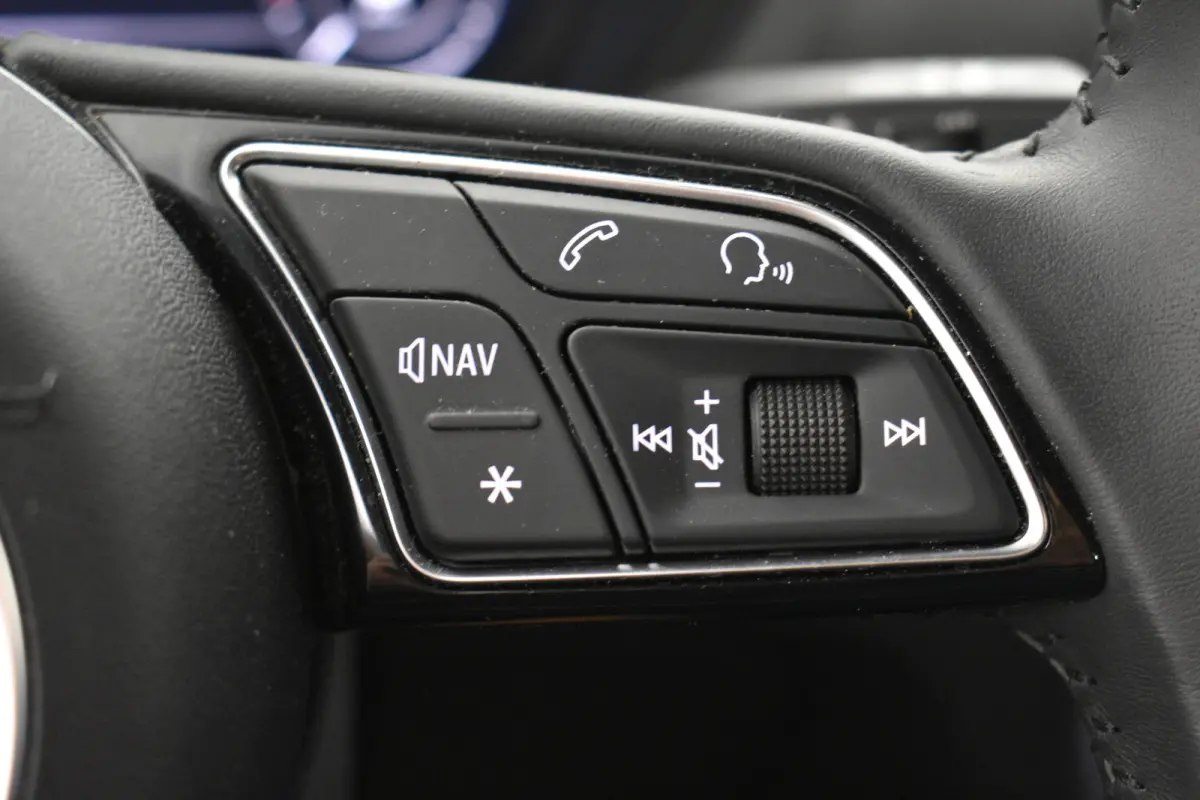 1.4 e-tron PHEV Sport Virtual Dakrail Keyless PDC v+a Stoelver