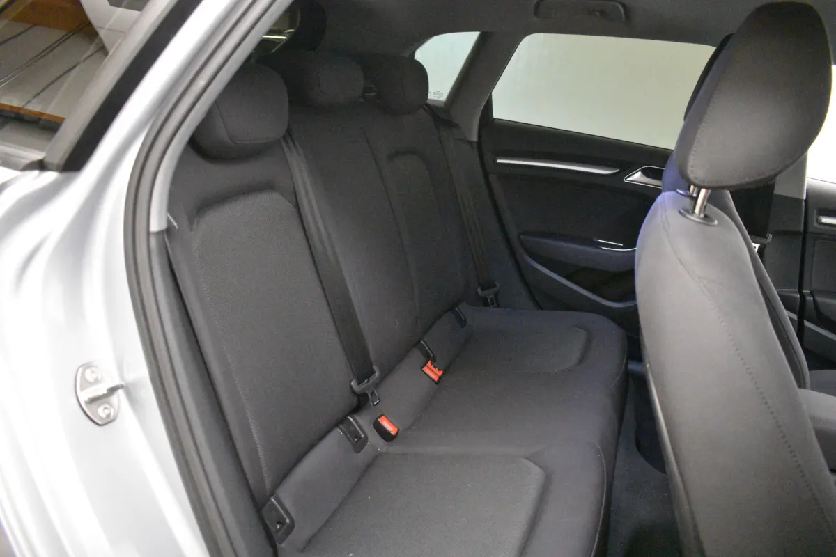 1.4 e-tron 204 PK Sport Cruise PDC Navi Stoelver.