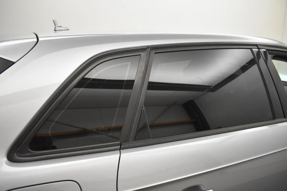 1.4 e-tron 204 PK Sport Cruise PDC Navi Stoelver.