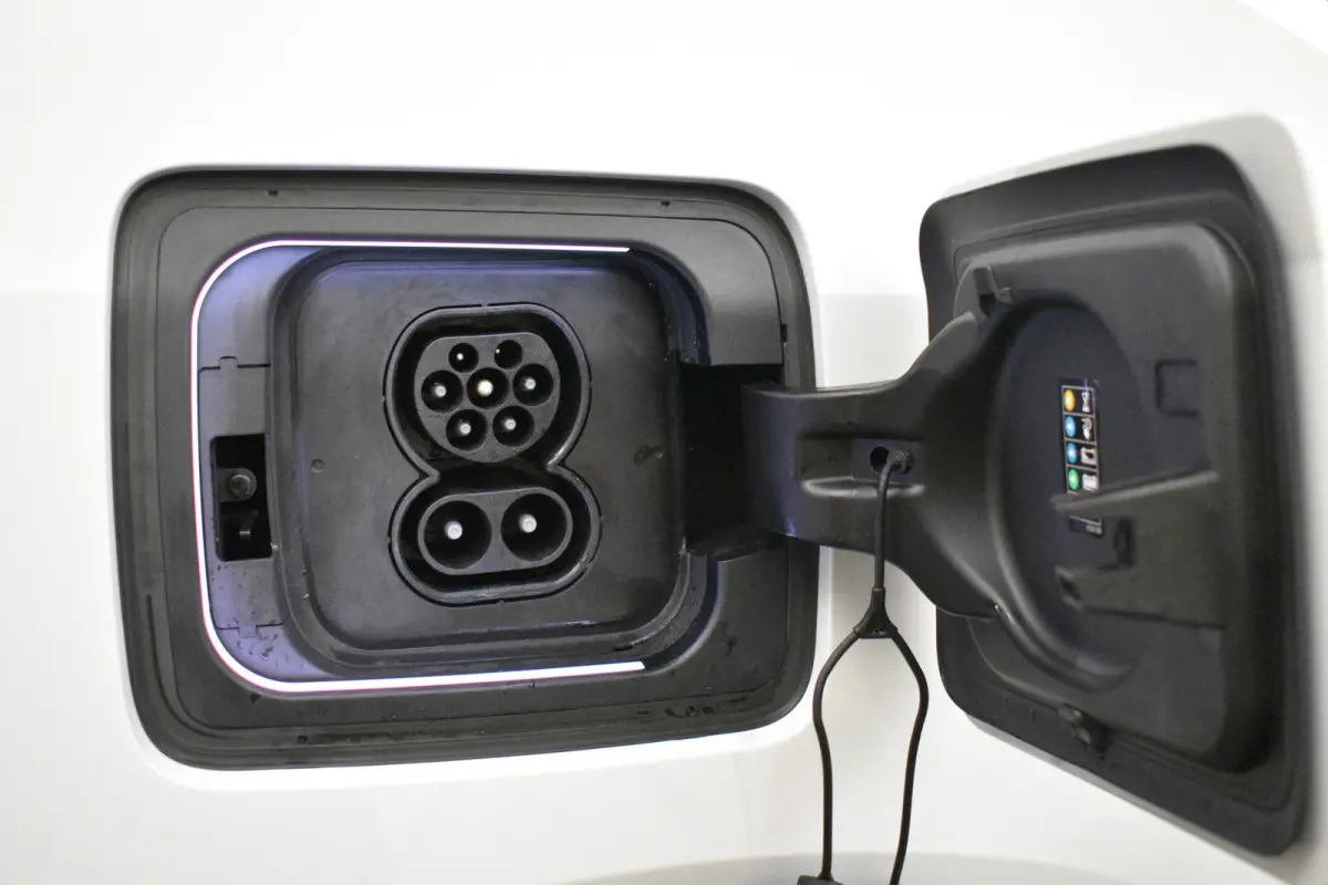 Executive 120Ah SOH 100% 42 kWh Warmtepomp CCS Snel lader Camera Stoelver. Navi