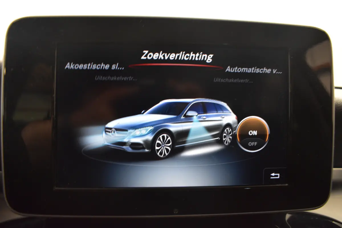 160 Premium EL trehaak Navi EL stoel verst