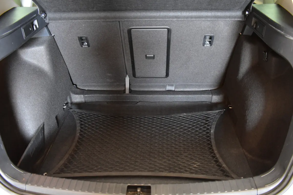 1.0 EcoTSI Style El aKlep Cruise LED PDC Navi