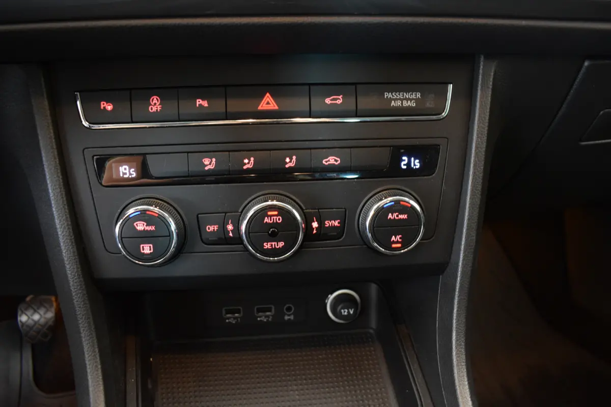 1.0 EcoTSI Style El aKlep Cruise LED PDC Navi
