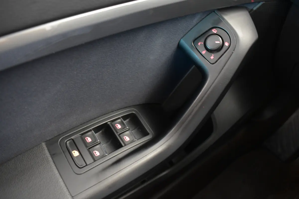 1.0 EcoTSI Style El aKlep Cruise LED PDC Navi