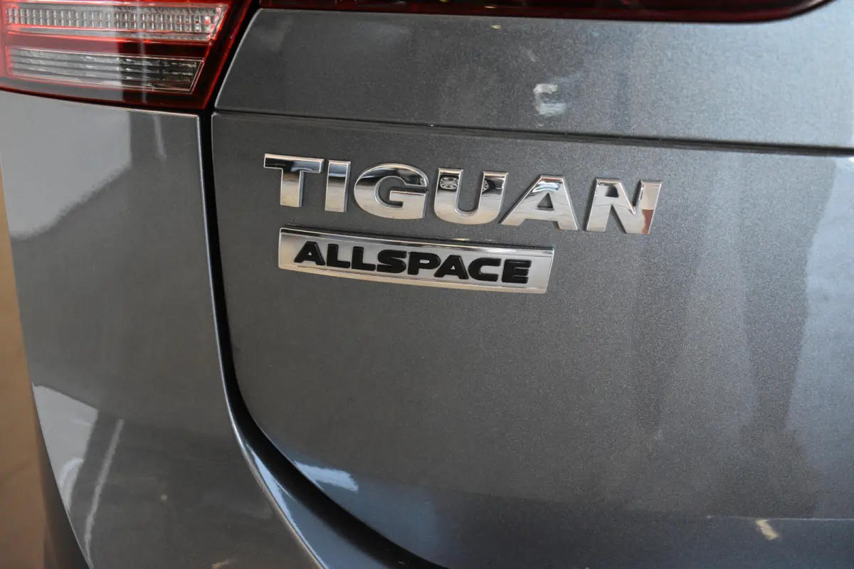 All-space 1.4 TSI 7p EL Trekh+aKlep Virtual Head-Up Camera Pano Discpro navi