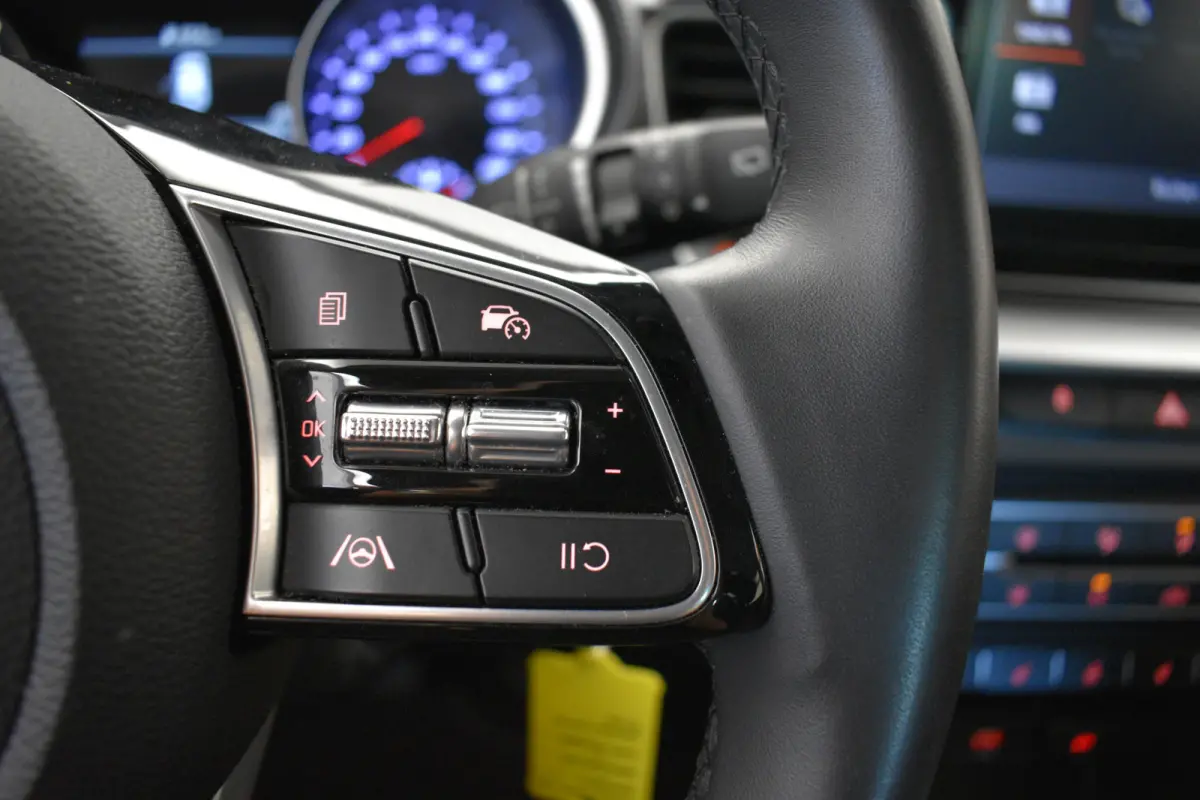 1.0 T-GDi ComfortLine | Camera | CarplayNavi | Stoel\stuur verwarming |