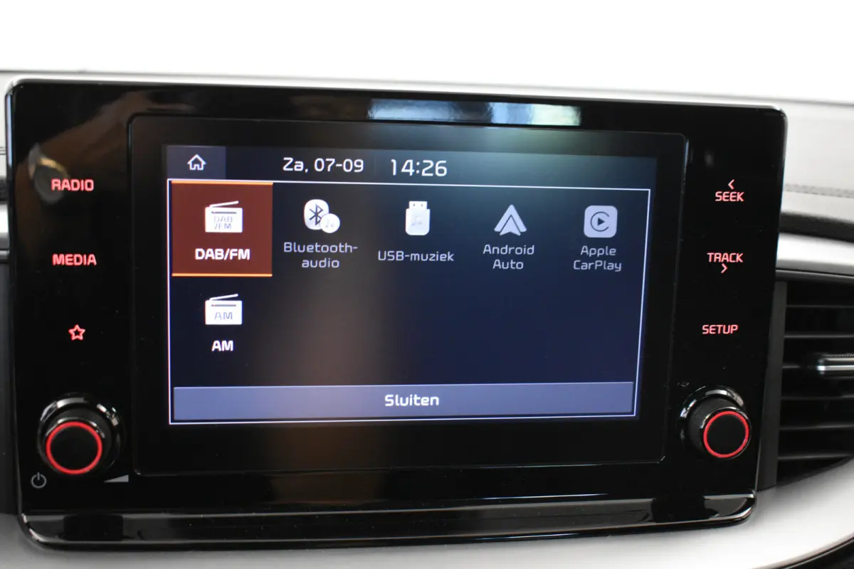 1.0 T-GDi ComfortLine | Camera | CarplayNavi | Stoel\stuur verwarming |