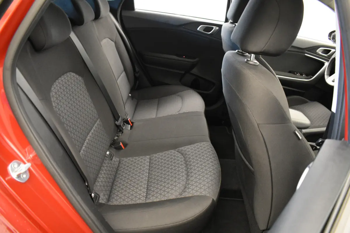 1.0 T-GDi ComfortLine | Camera | CarplayNavi | Stoel\stuur verwarming |