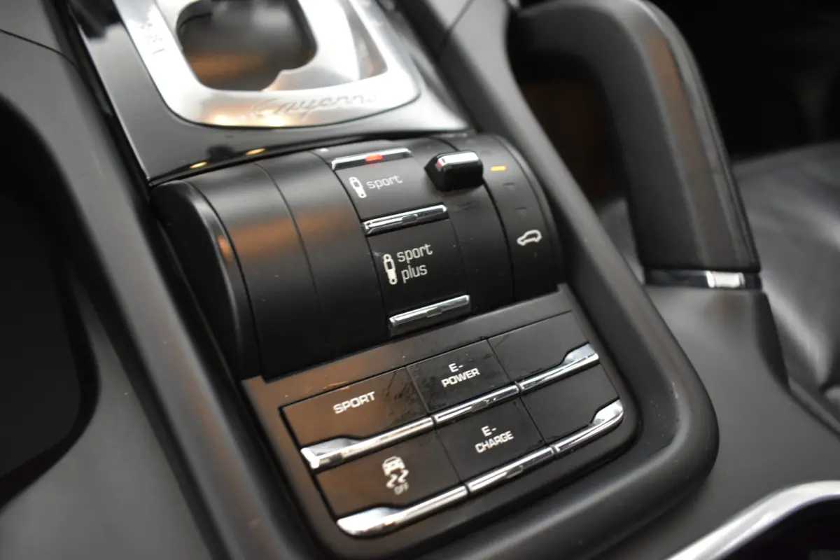 3.0 S E-Hybrid Panoramadak Bose Luchtvering
