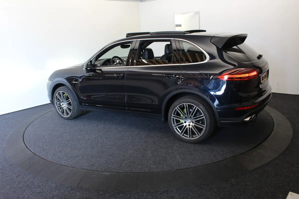 3.0 S E-Hybrid Panoramadak Bose Luchtvering