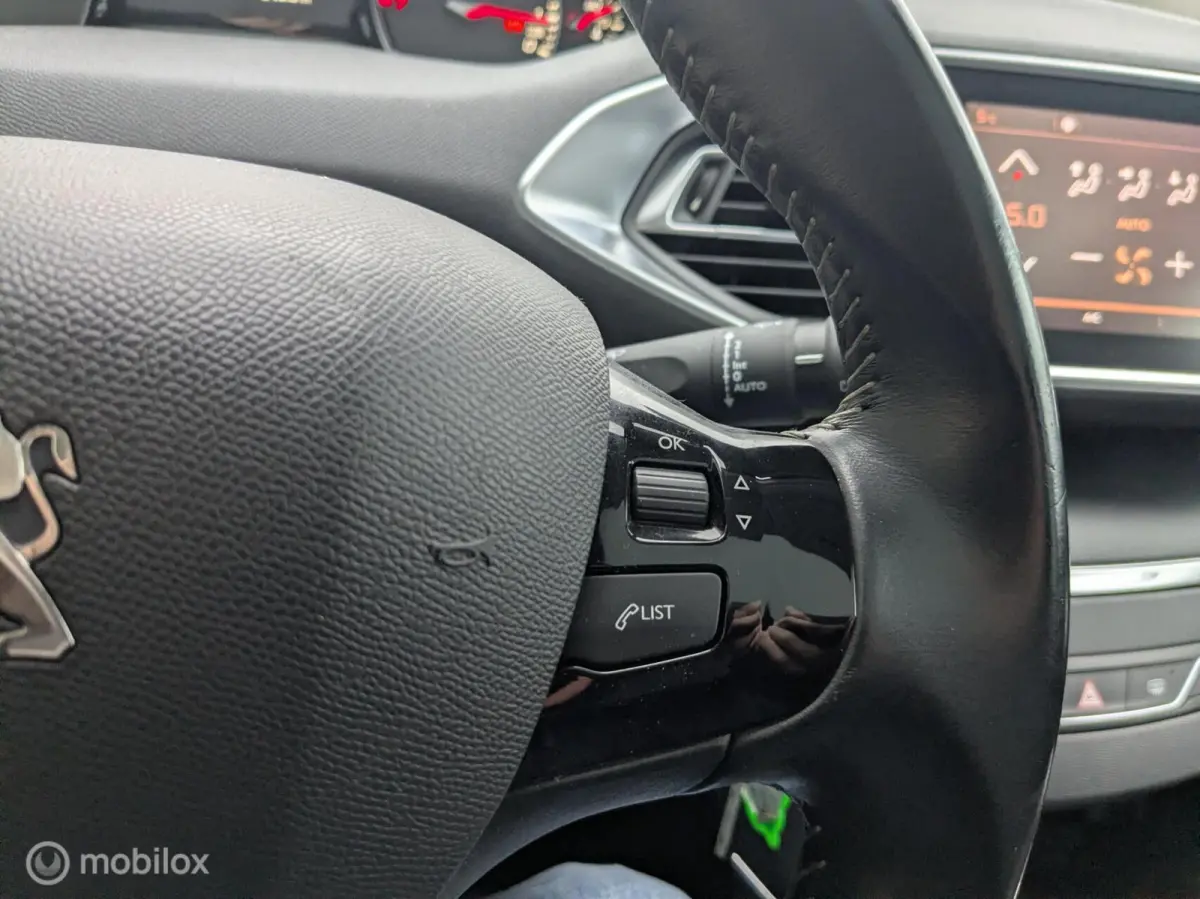 1.2 PureTech D-riem VV 2019|Panodak|Navi!