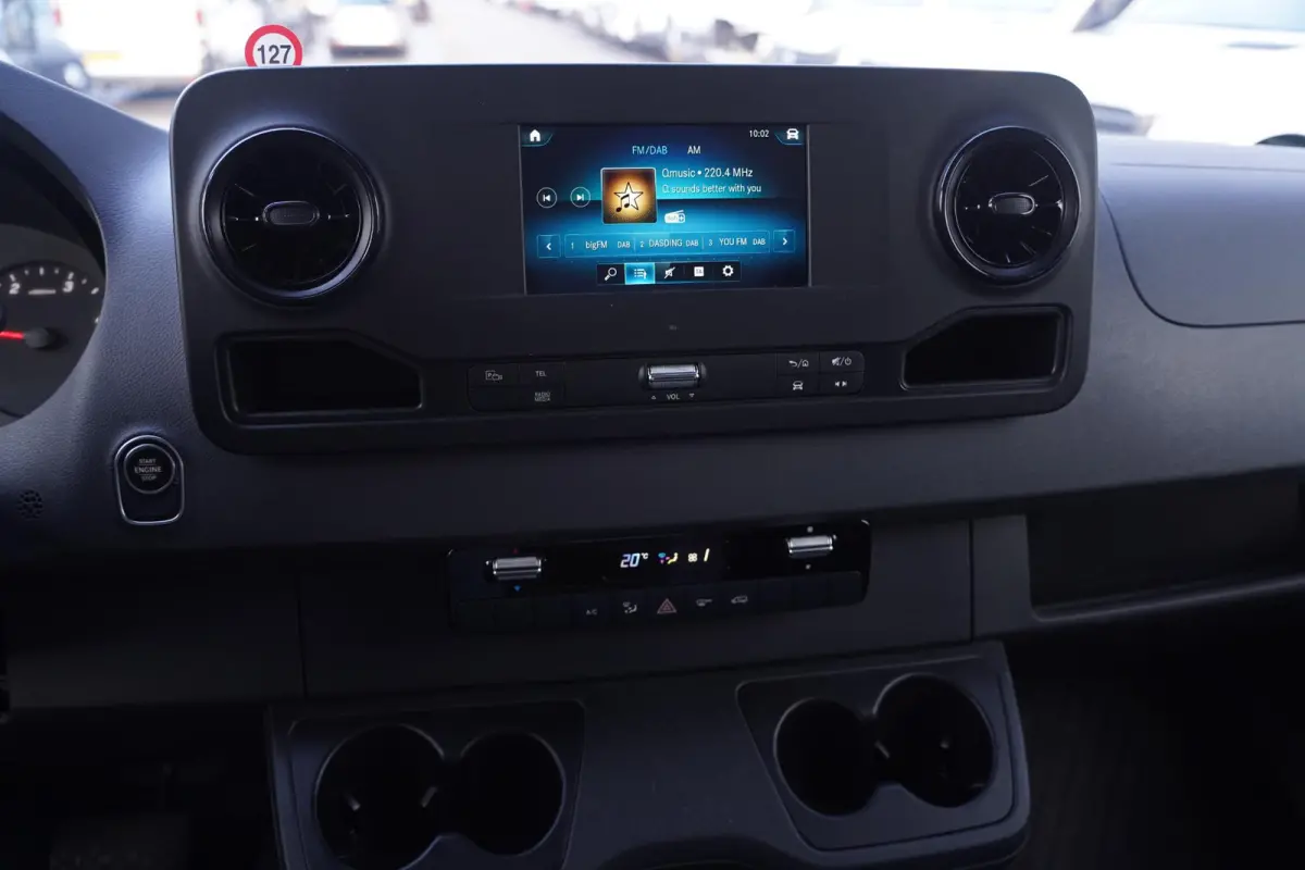 315 CDI 150 pk Bakwagen Aut. L2 met Deuren Airco Camera, Dakspoiler, Apple Carplay, Opstap achter, 2-Zits