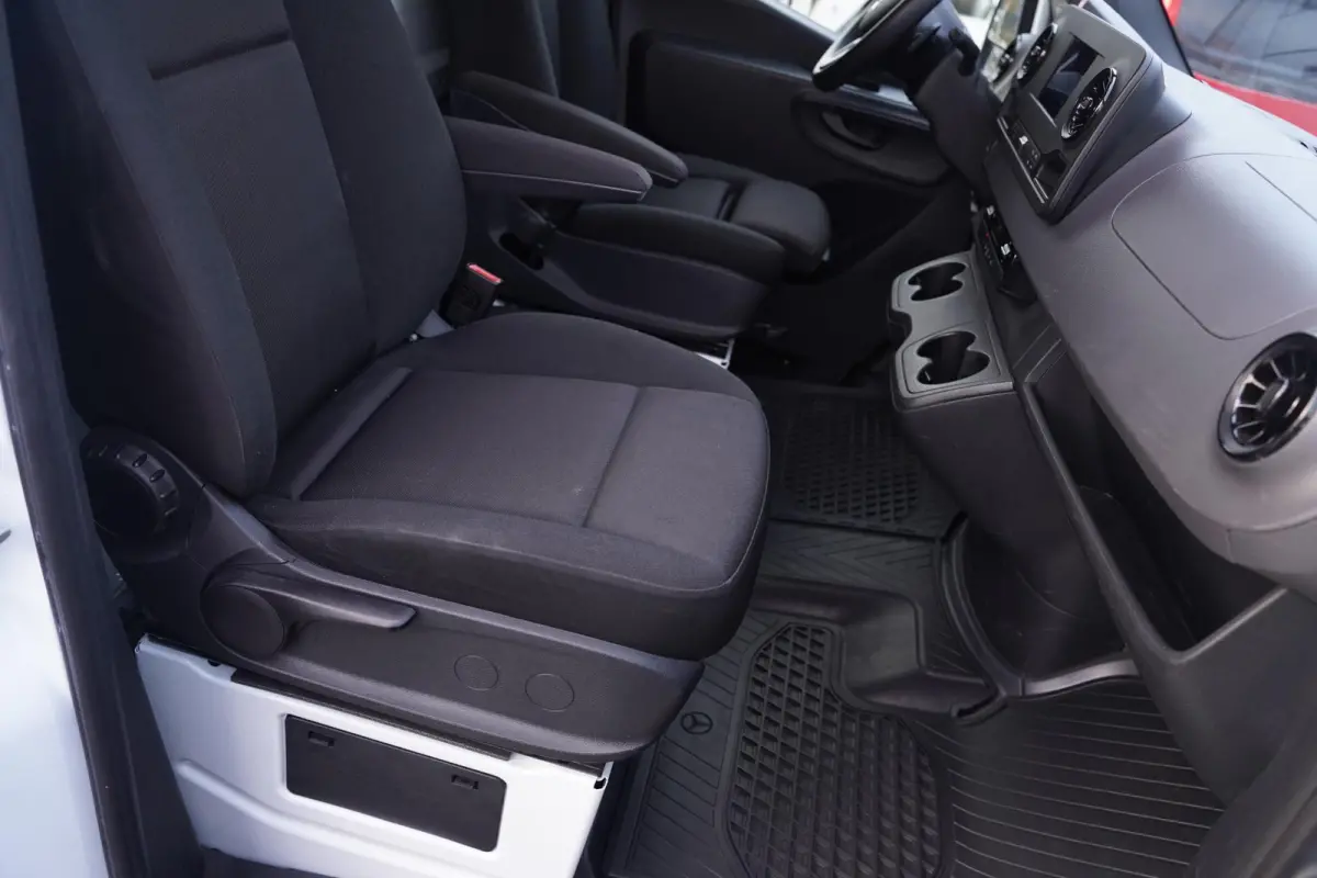 315 CDI 150 pk Bakwagen Aut. L2 met Deuren Airco Camera, Dakspoiler, Apple Carplay, Opstap achter, 2-Zits
