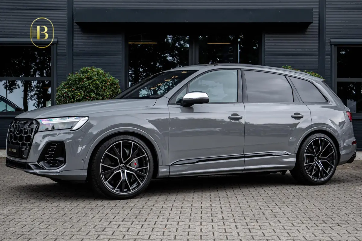 SQ7 4.0 TFSI 507pk 7p Nardo Grey, Keramisch, B&O Advanced, Full-options