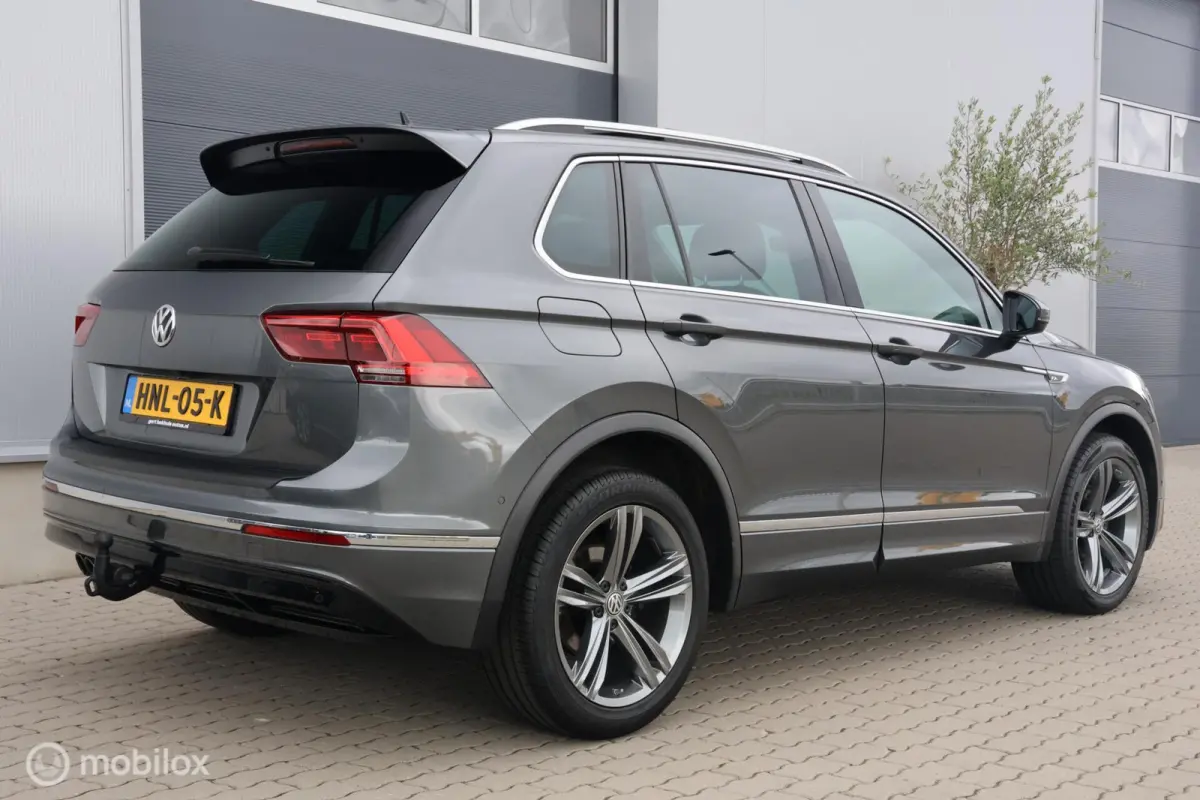 1.4 TSI R-Line | Pano | Leer |Trekhaak I Camera | HUD
