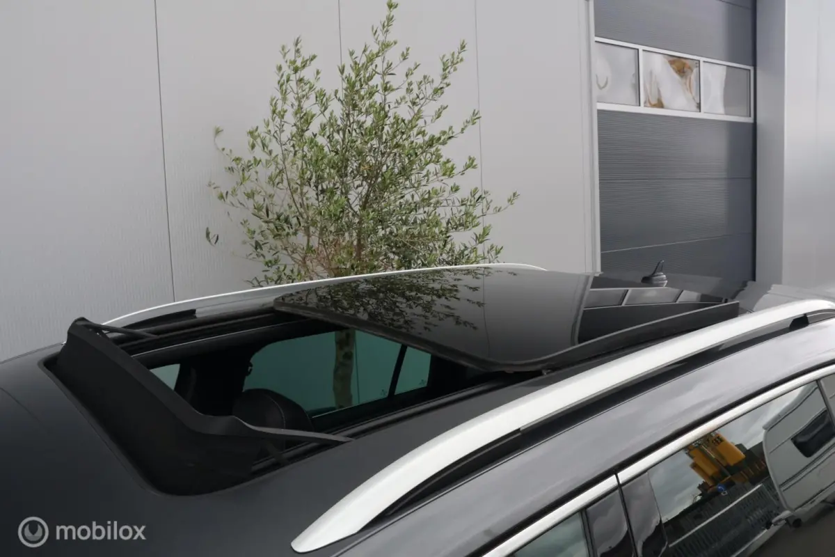 1.4 TSI R-Line | Pano | Leer |Trekhaak I Camera | HUD