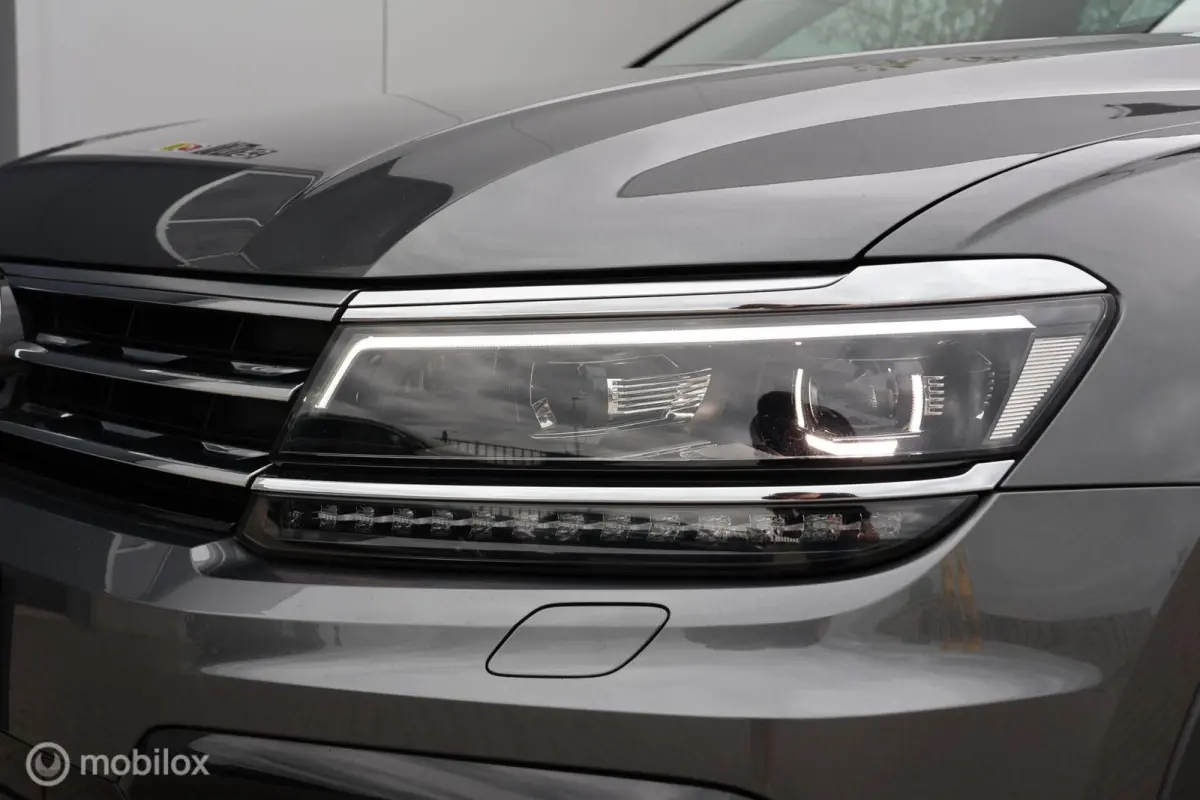 1.4 TSI R-Line | Pano | Leer |Trekhaak I Camera | HUD