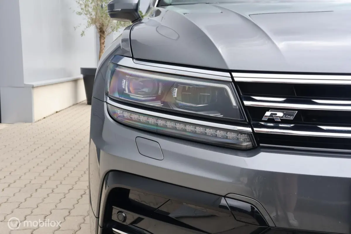 1.4 TSI R-Line | Pano | Leer |Trekhaak I Camera | HUD