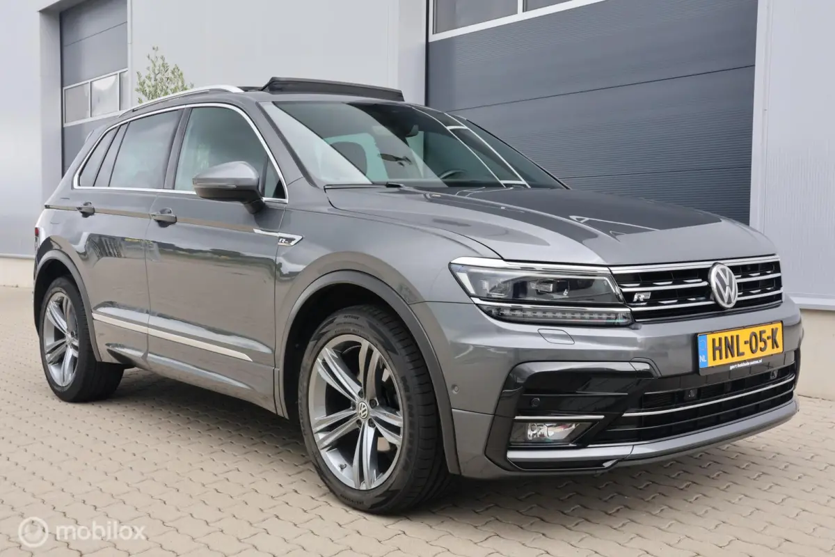 1.4 TSI R-Line | Pano | Leer |Trekhaak I Camera | HUD