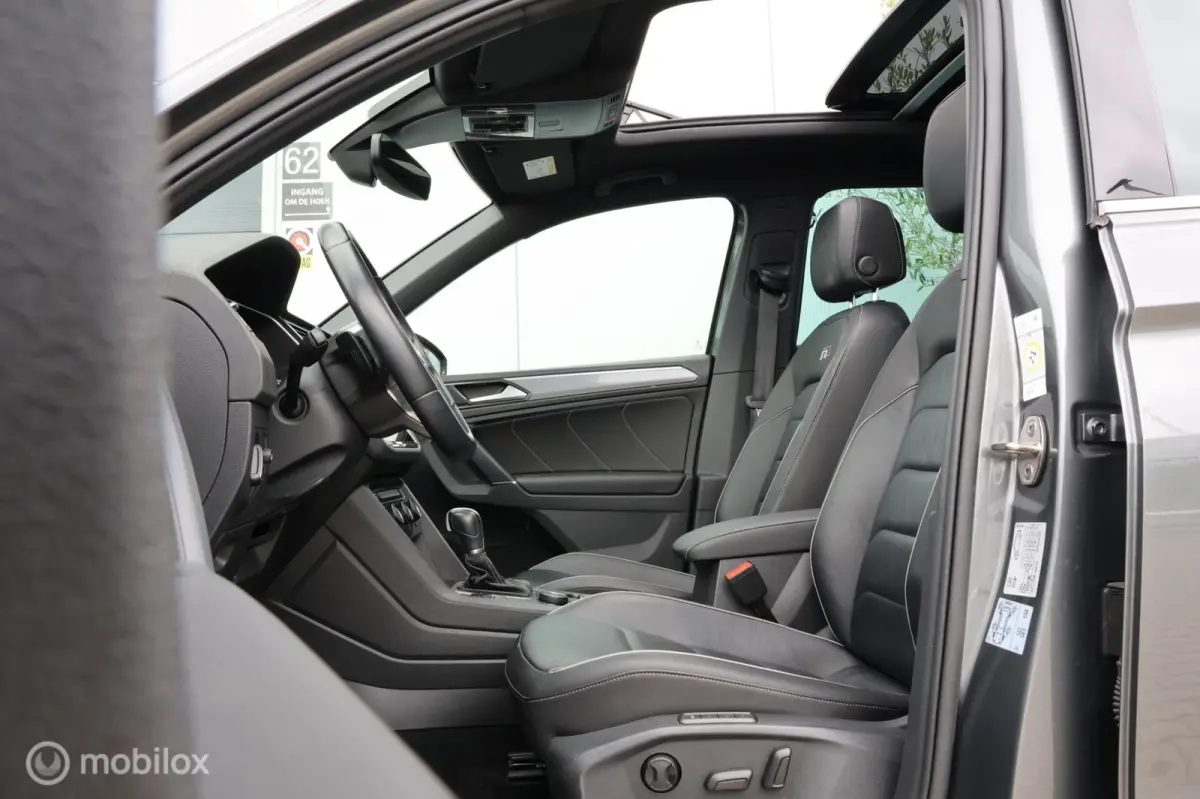 1.4 TSI R-Line | Pano | Leer |Trekhaak I Camera | HUD