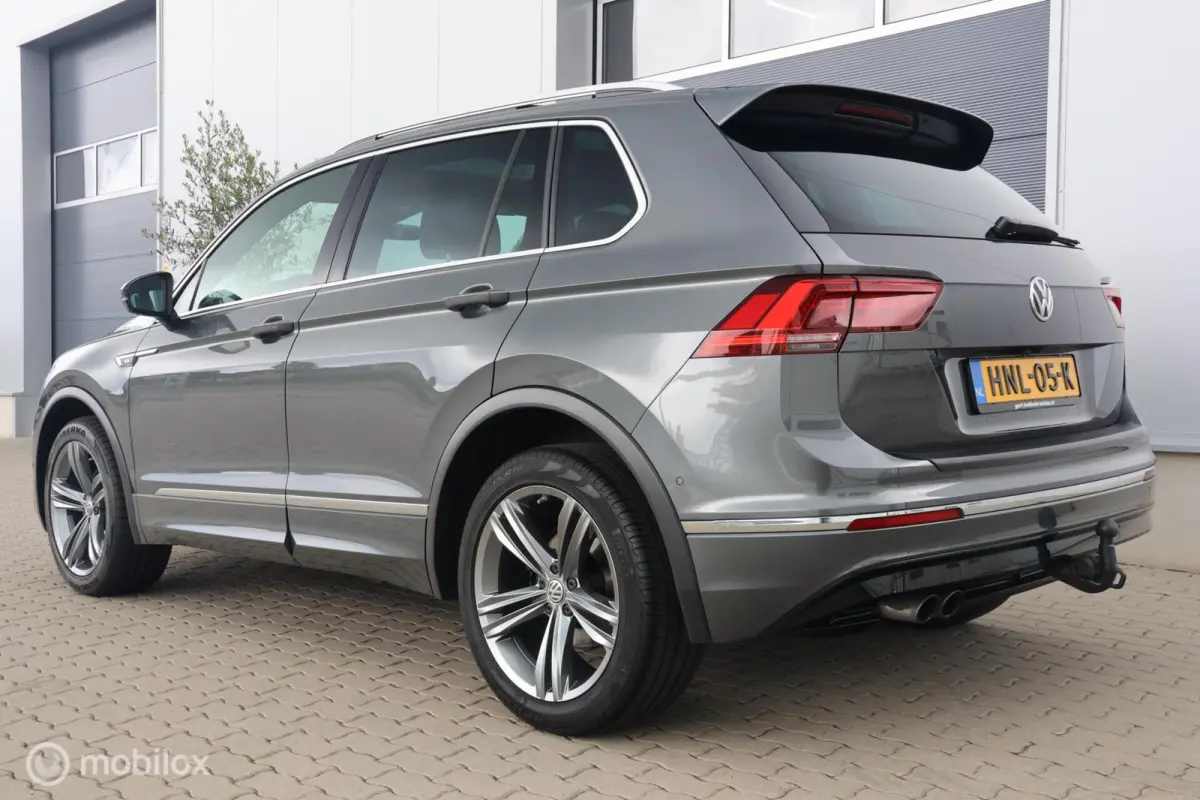 1.4 TSI R-Line | Pano | Leer |Trekhaak I Camera | HUD