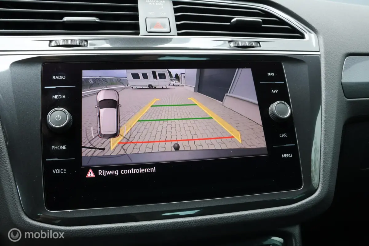 1.4 TSI R-Line | Pano | Leer |Trekhaak I Camera | HUD