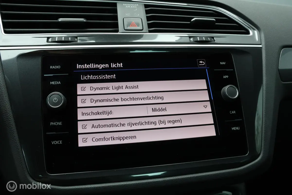 1.4 TSI R-Line | Pano | Leer |Trekhaak I Camera | HUD