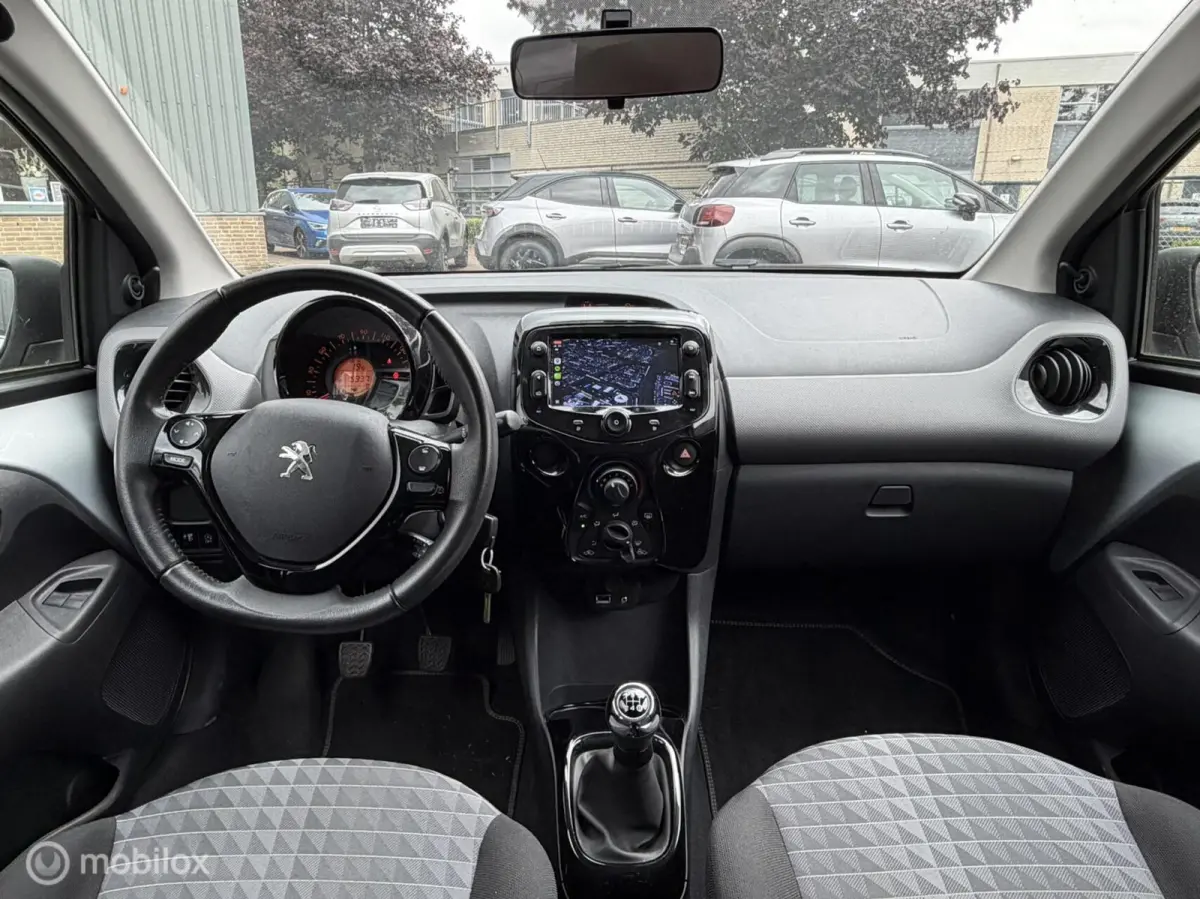 1.0 e-VTi Style Airco / LED / Privacy glass / Carplay / 53.319 km!!