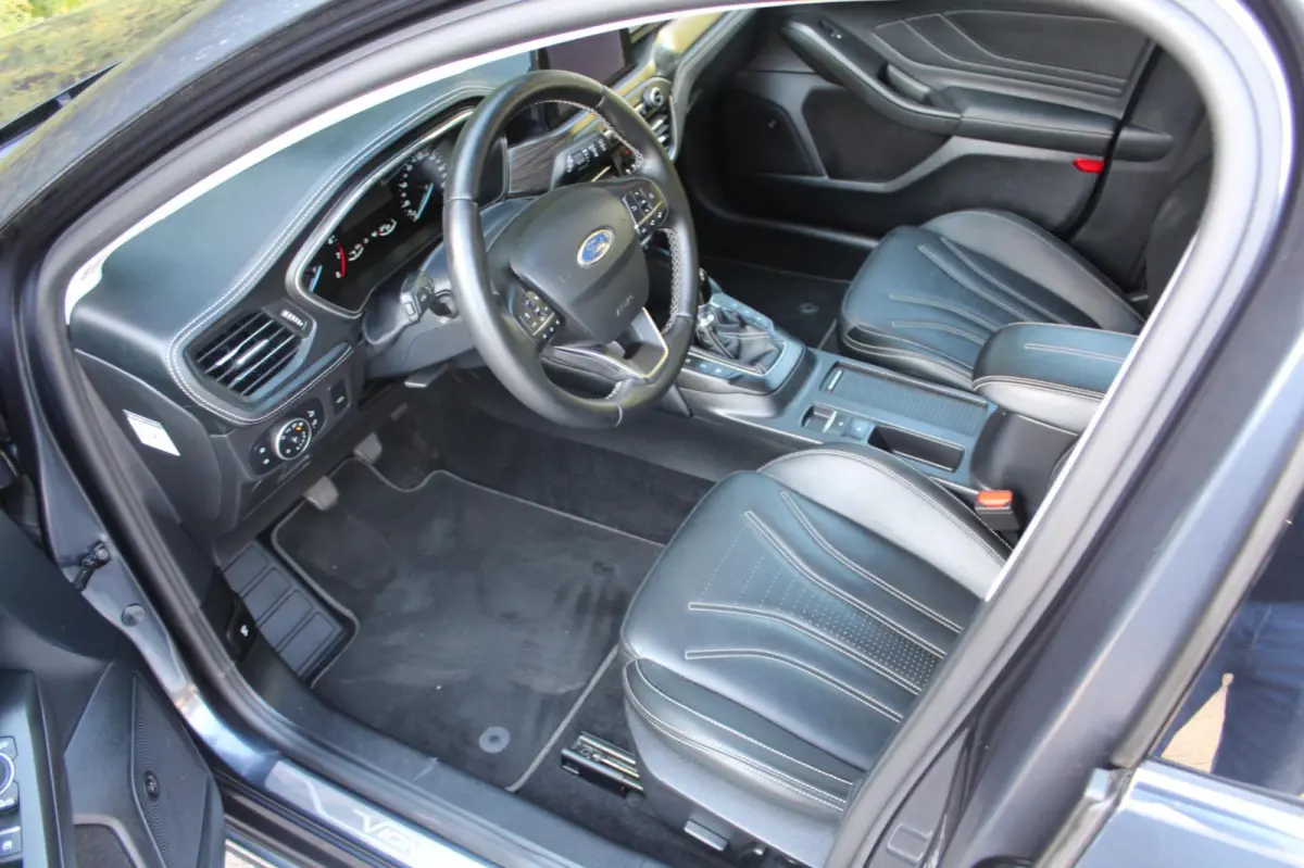 1.0 EcoBoost Vignale 125PK | Parkeercamera | Lederen bekleding | Climate| Keyless Entry\Start | Headup Display