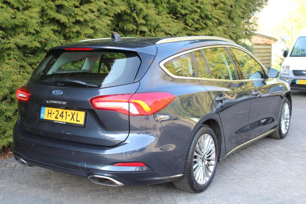 1.0 EcoBoost Vignale 125PK | Parkeercamera | Lederen bekleding | Climate| Keyless Entry\Start | Headup Display