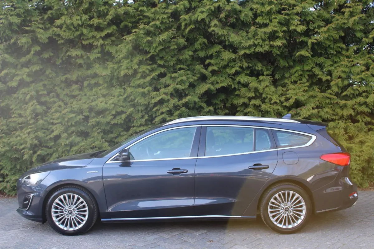 1.0 EcoBoost Vignale 125PK | Parkeercamera | Lederen bekleding | Climate| Keyless Entry\Start | Headup Display