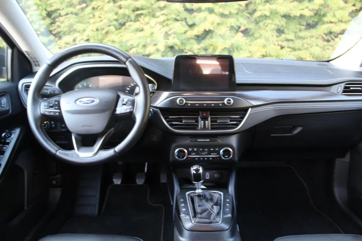 1.0 EcoBoost Vignale 125PK | Parkeercamera | Lederen bekleding | Climate| Keyless Entry\Start | Headup Display