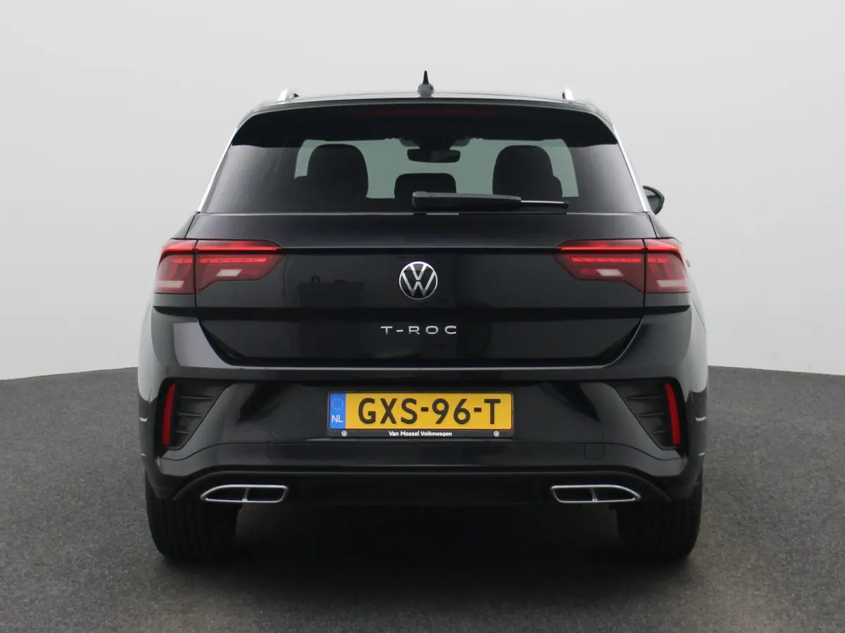 1.5 TSI R-Line Edition | Automaat | Navigatie | Draadloze Apple Carplay | Adaptieve cruise control | Travel Assist | Parkeersensoren | Achteruitrij Camera | Climate control | Stoelverwarming