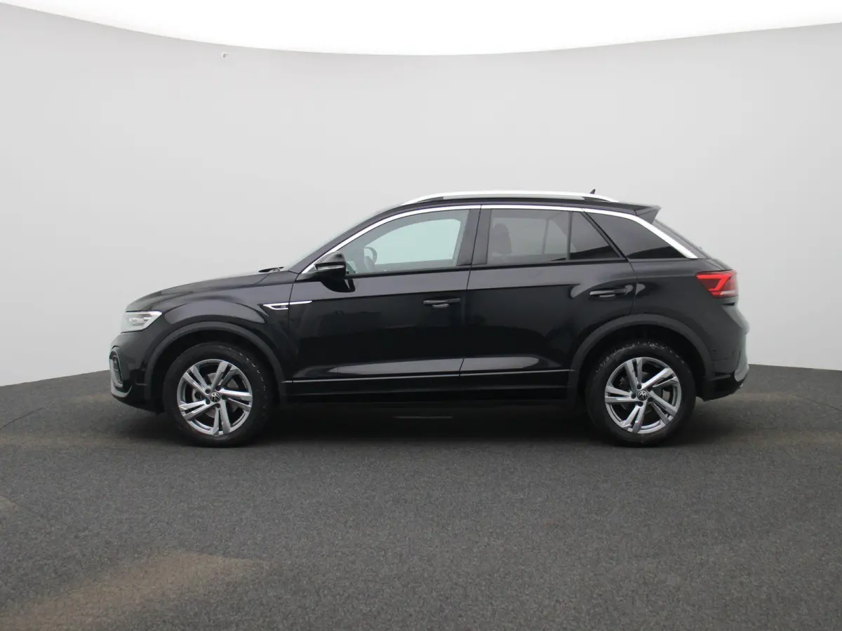 1.5 TSI R-Line Edition | Automaat | Navigatie | Draadloze Apple Carplay | Adaptieve cruise control | Travel Assist | Parkeersensoren | Achteruitrij Camera | Climate control | Stoelverwarming