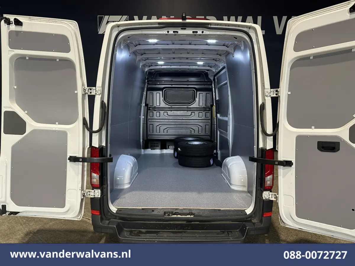 2.0 TDI 140pk L3H3 (L2H2) Euro6 Airco | Massagestoel | Camera | Apple Carplay | Cruisecontrol Chauffeursstoel, Android Auto, 2800kg trekvermogen