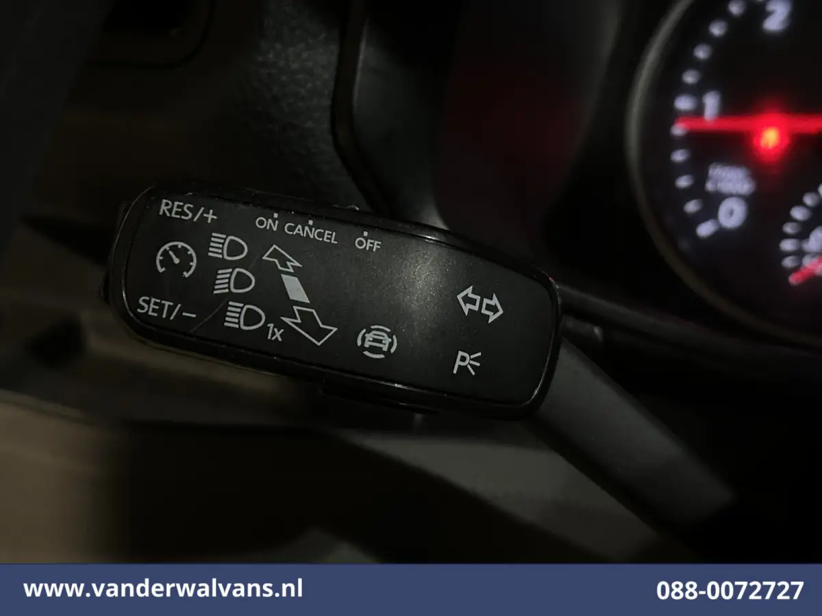 2.0 TDI 140pk L3H3 (L2H2) Euro6 Airco | Massagestoel | Camera | Apple Carplay | Cruisecontrol Chauffeursstoel, Android Auto, 2800kg trekvermogen