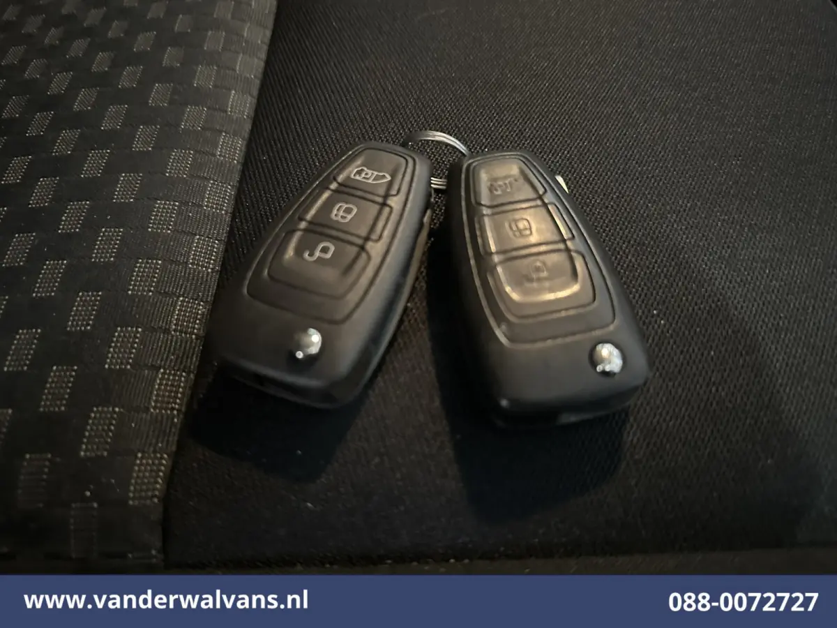 2.0 TDCI 131pk L3H2 Euro6 Airco | Camera | Navigatie | Apple Carplay | Stoelverwarming Cruisecontrol, Android auto, Verwarmde voorruit, Parkeersensoren, Bijrijdersbank, 2500kg trekvermogen
