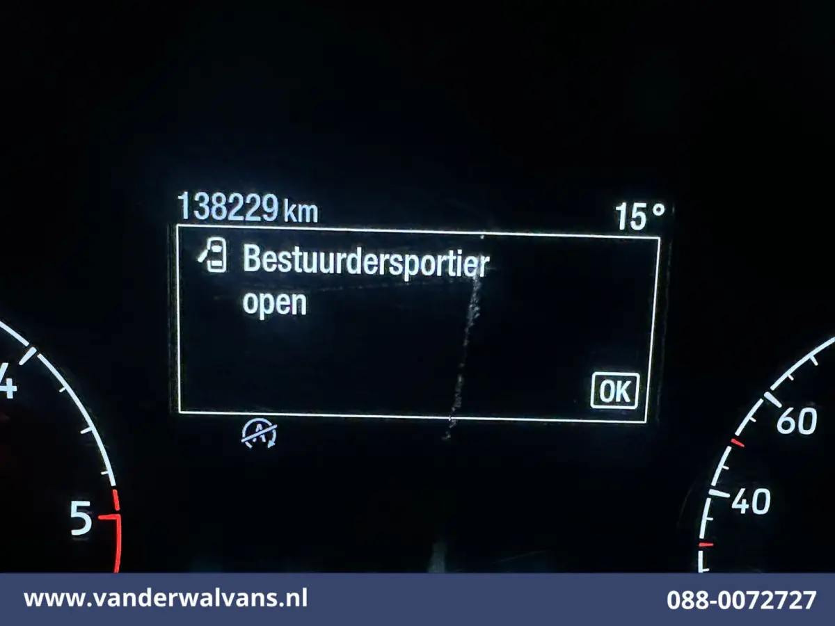 2.0 TDCI 131pk L3H2 Euro6 Airco | Camera | Navigatie | Apple Carplay | Stoelverwarming Cruisecontrol, Android auto, Verwarmde voorruit, Parkeersensoren, Bijrijdersbank, 2500kg trekvermogen