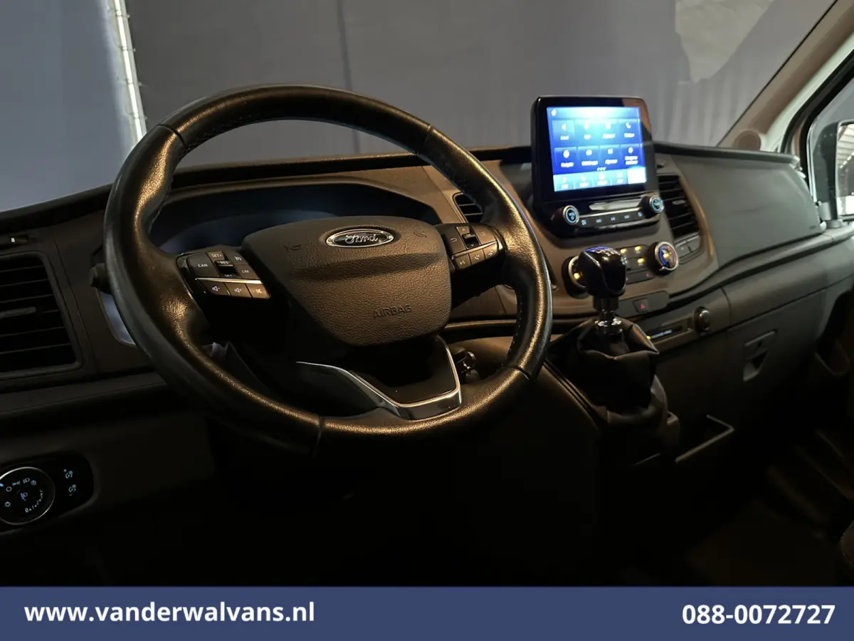 2.0 TDCI 131pk L3H2 Euro6 Airco | Camera | Navigatie | Apple Carplay | Stoelverwarming Cruisecontrol, Android auto, Verwarmde voorruit, Parkeersensoren, Bijrijdersbank, 2500kg trekvermogen